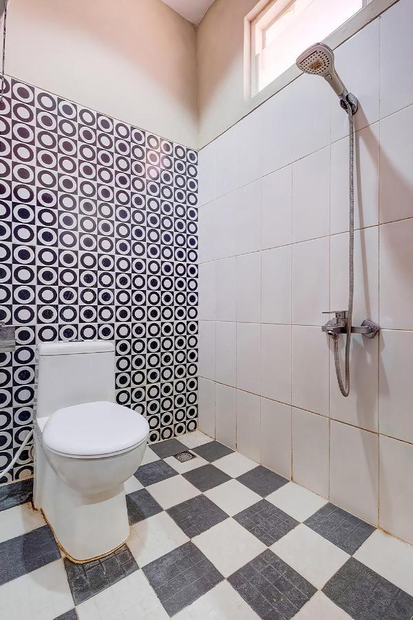 Oyo Flagship 3726 Tembok Batu Residence Tugu Εξωτερικό φωτογραφία