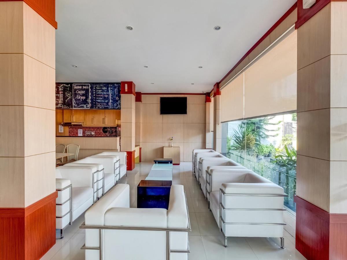 Oyo Flagship 3726 Tembok Batu Residence Tugu Εξωτερικό φωτογραφία
